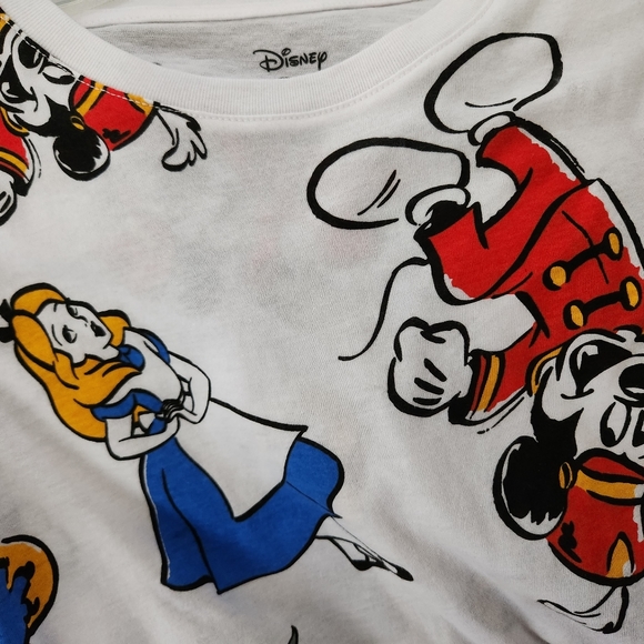 💥SALE💥DISNEY Character T-Shirt, Junior (Med 7-9), - Picture 6 of 6